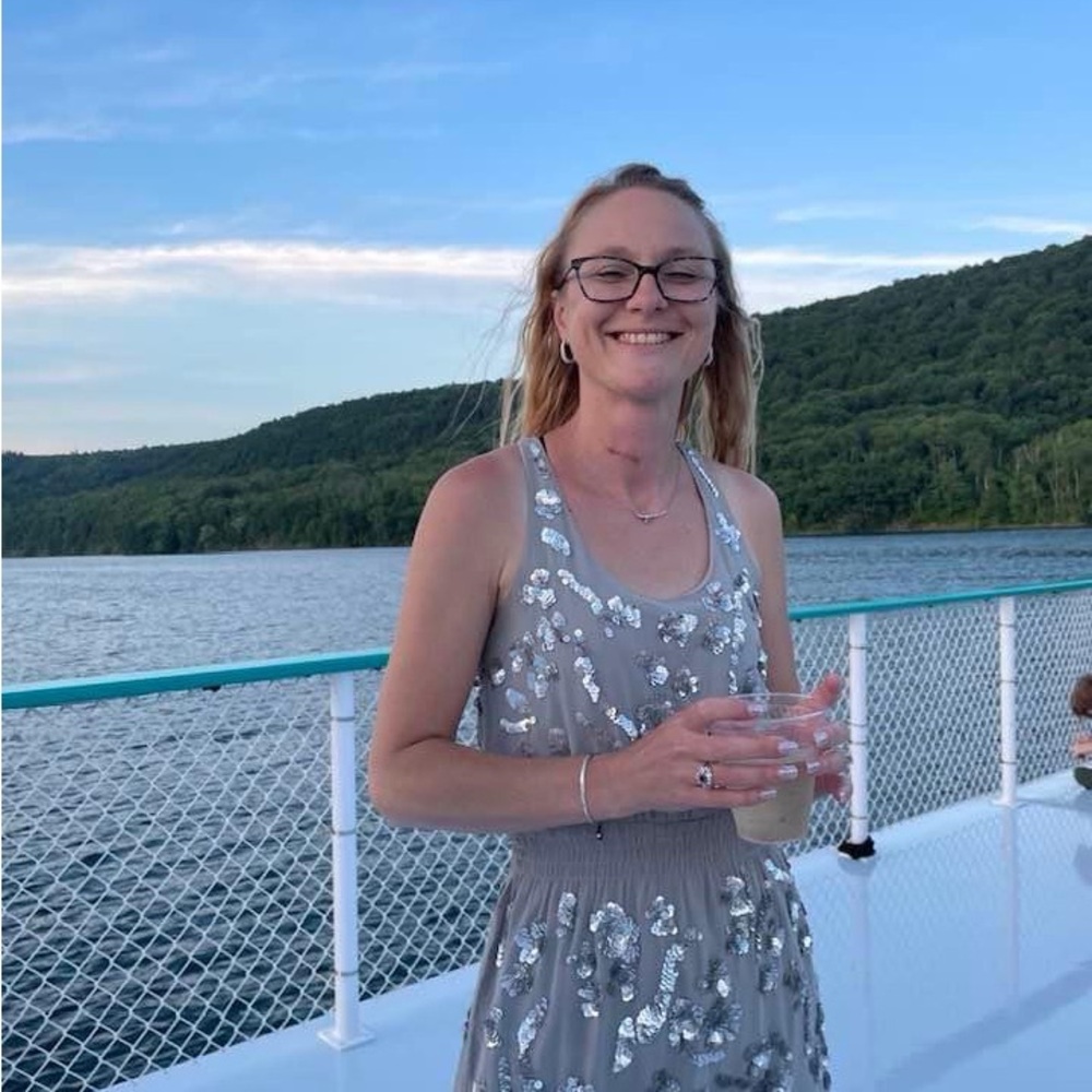 Lakefront Lux Live Show - Picture 7 of 14